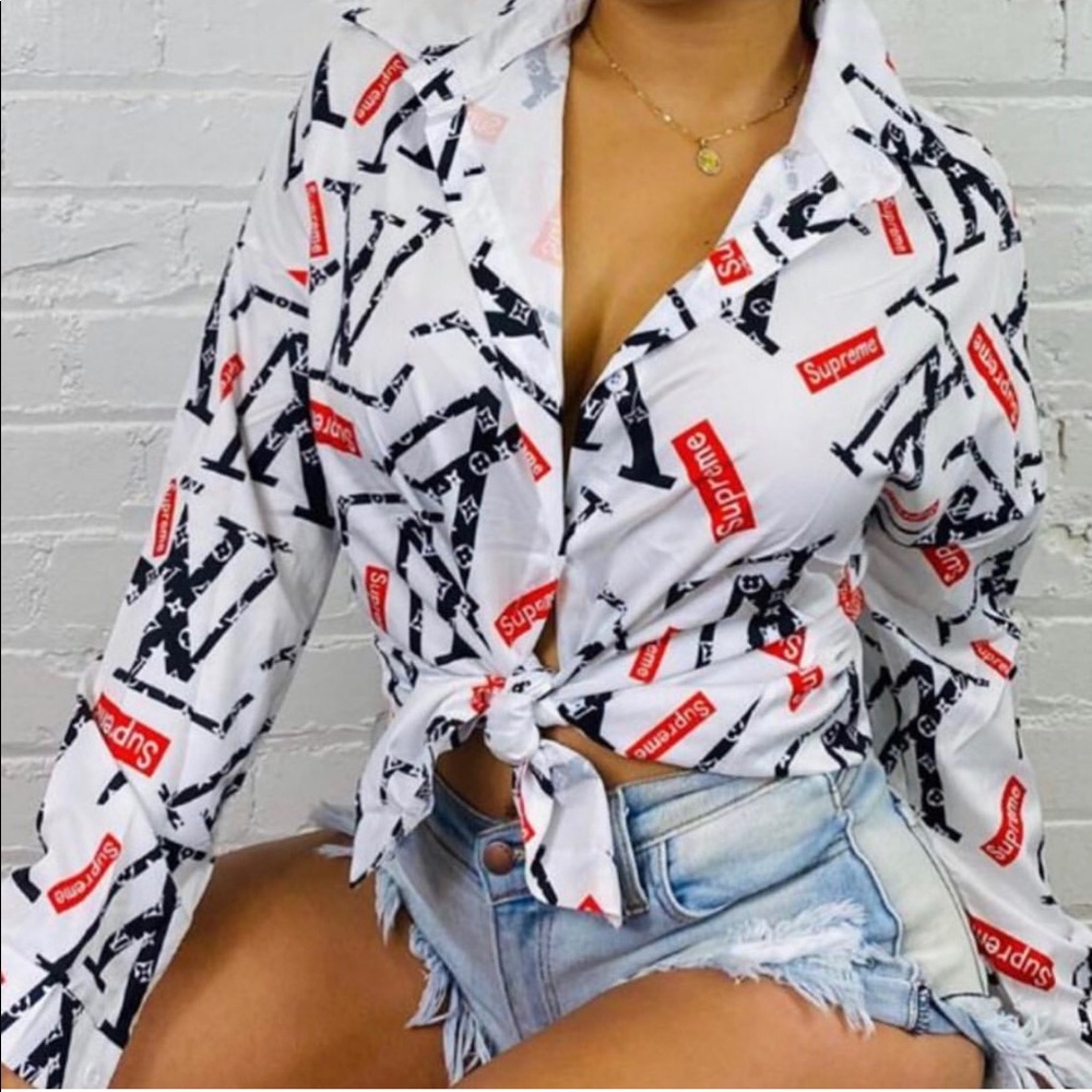 Blouse ✨💖 - Picture 2 of 2
